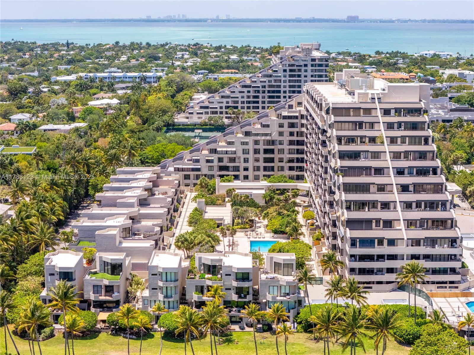 201 Crandon Blvd #333, Key Biscayne FL 33149
