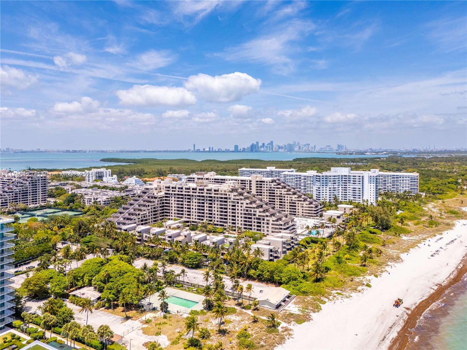 201 Crandon Blvd #333, Key Biscayne FL 33149