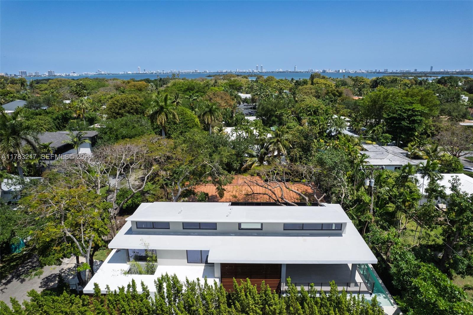510 NE 52nd St, Miami FL 33137