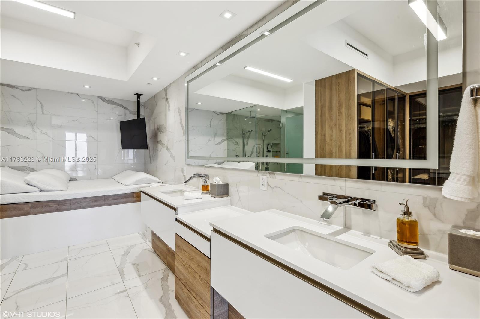 5500 Island Estates Dr #1407, Aventura FL 33160