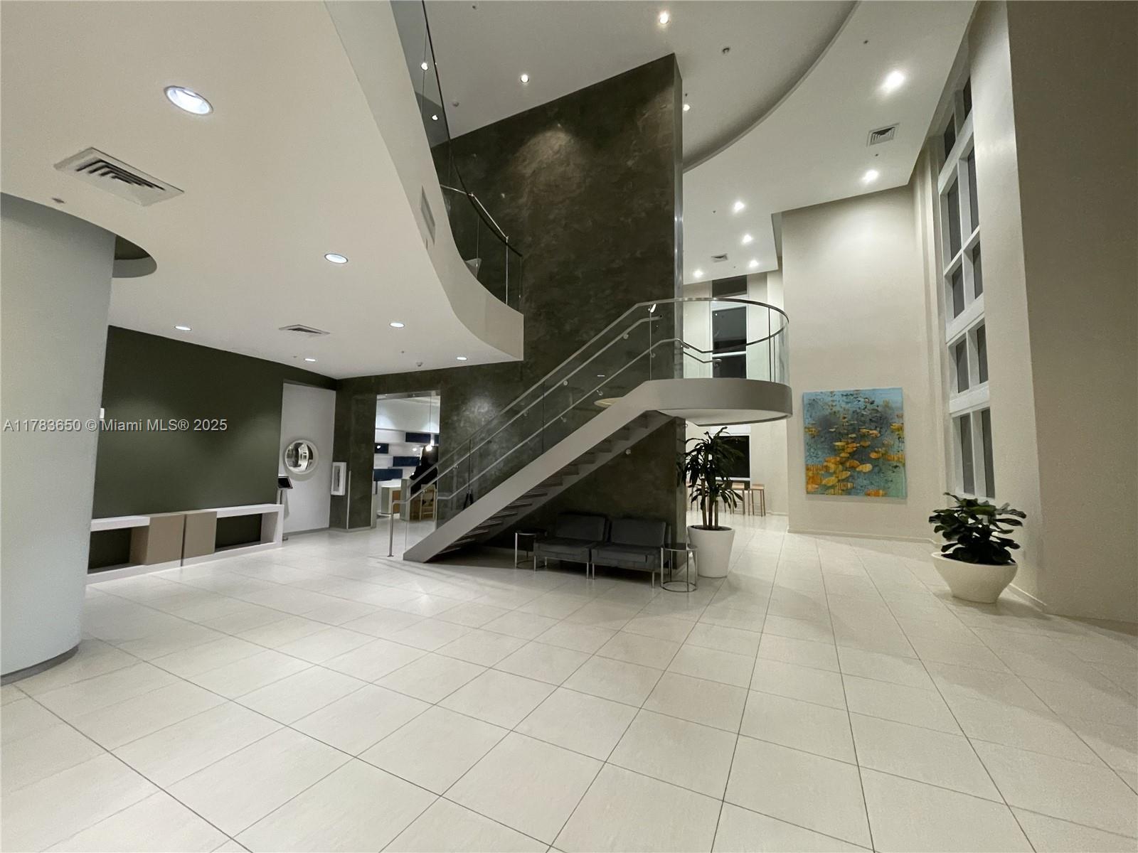 1900 N Bayshore Dr #2404, Miami FL 33132