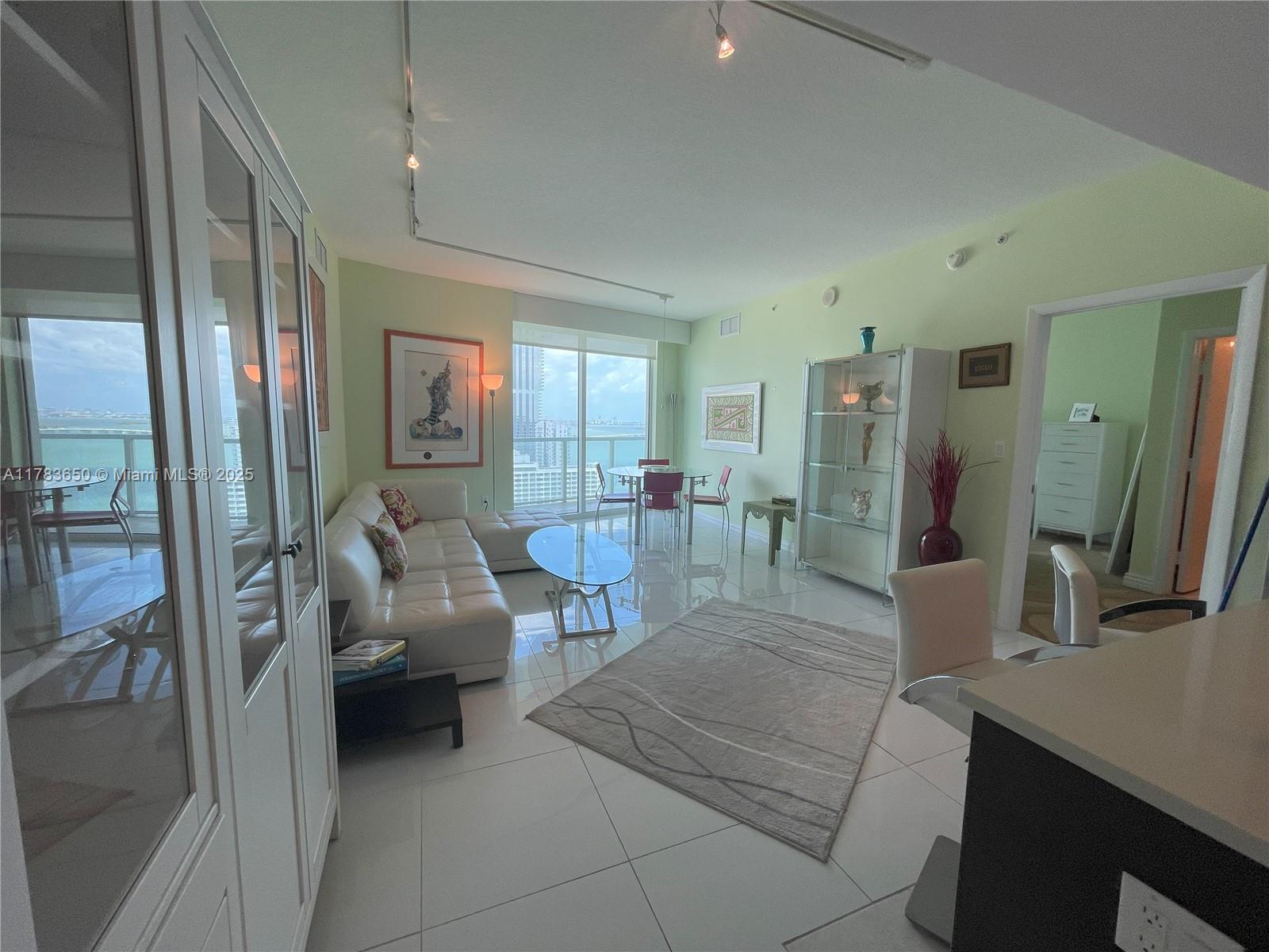 1900 N Bayshore Dr #2404, Miami FL 33132