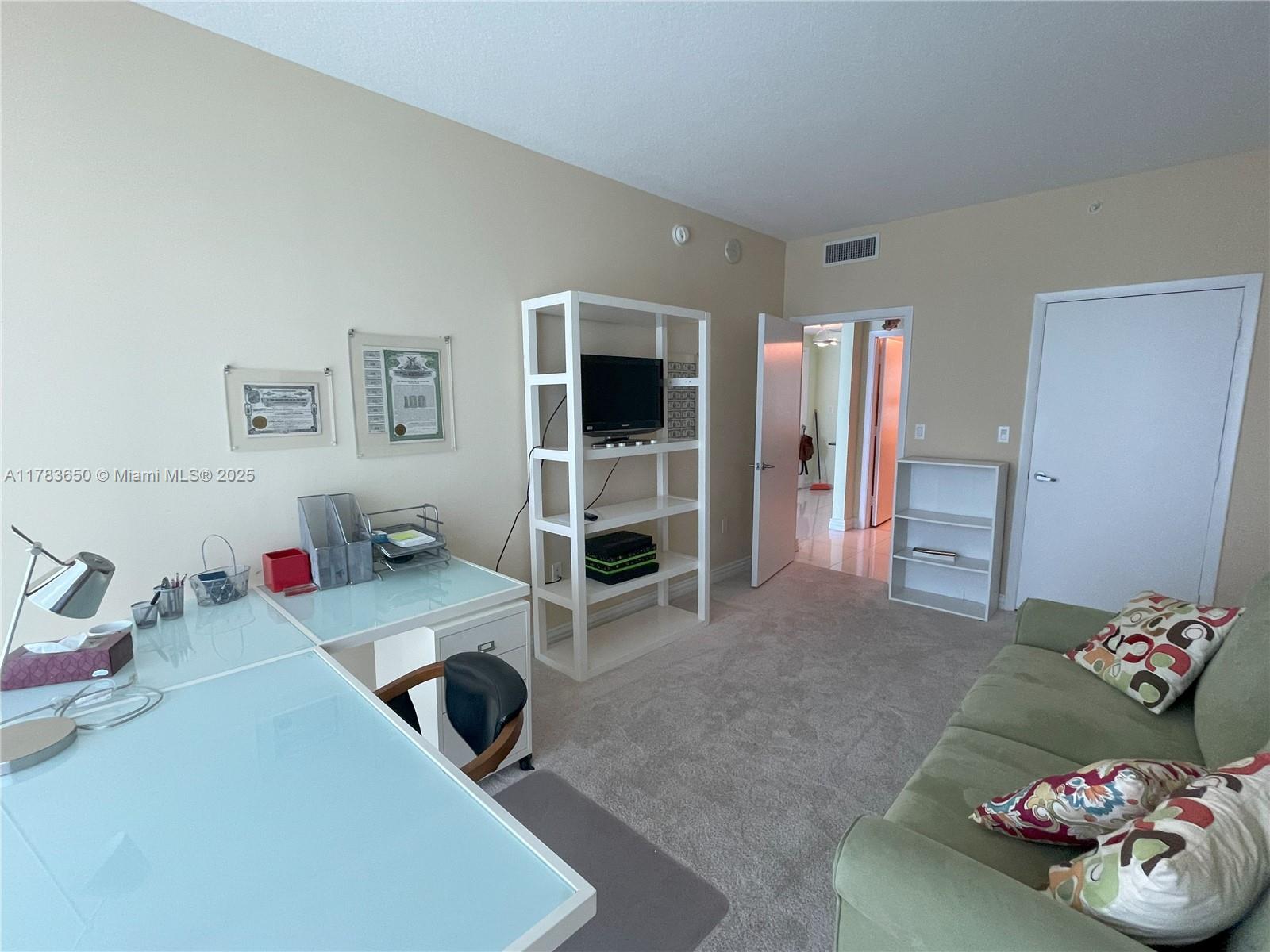 1900 N Bayshore Dr #2404, Miami FL 33132