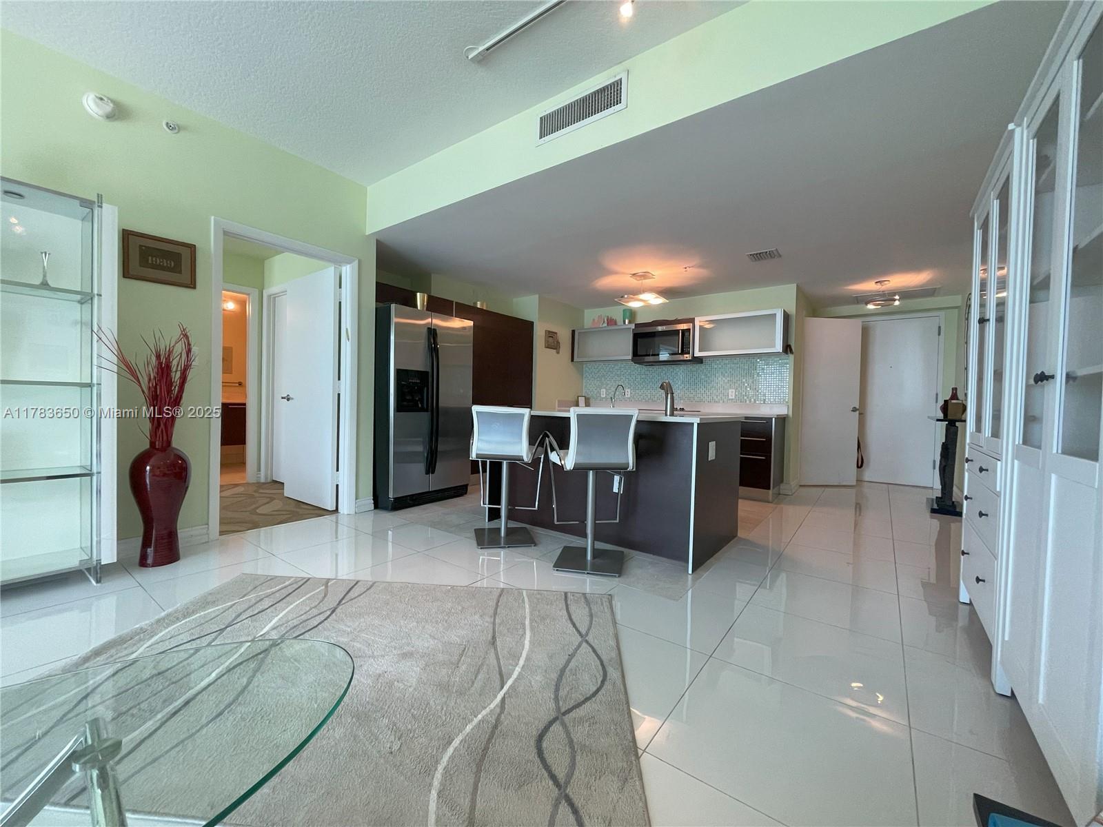 1900 N Bayshore Dr #2404, Miami FL 33132