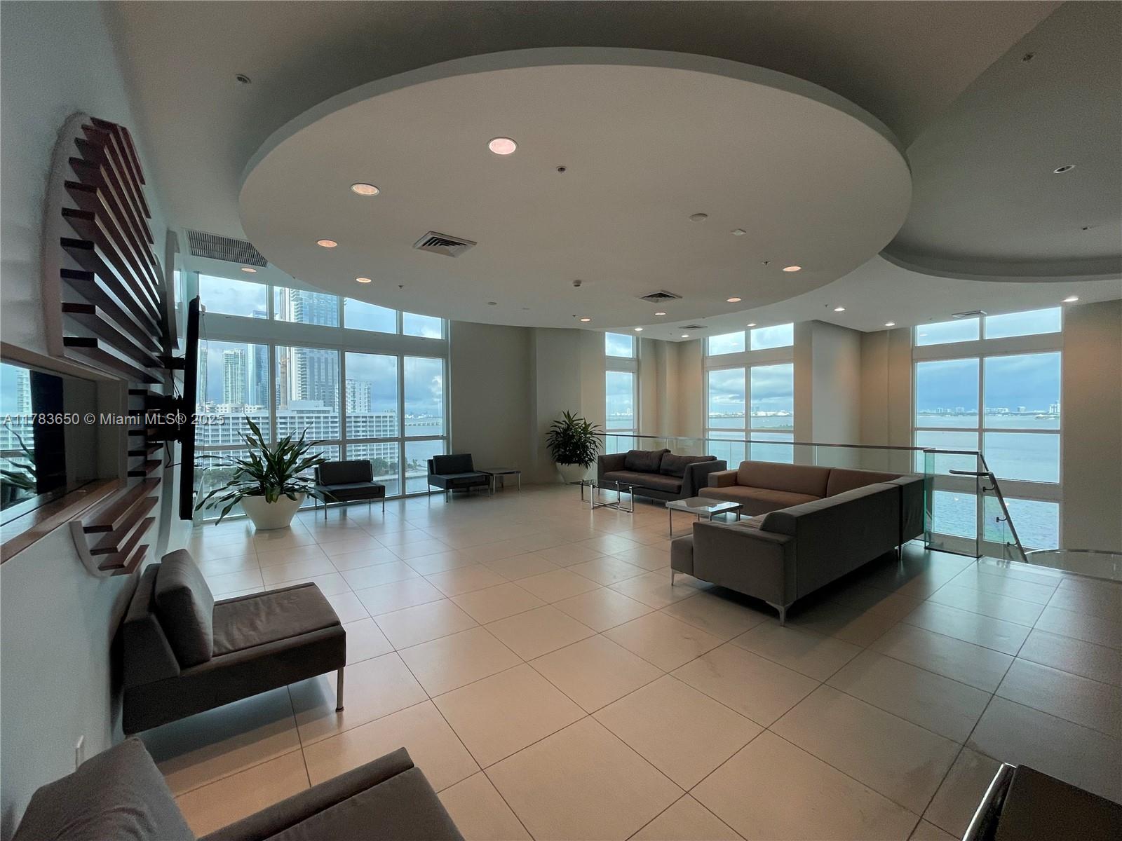 1900 N Bayshore Dr #2404, Miami FL 33132