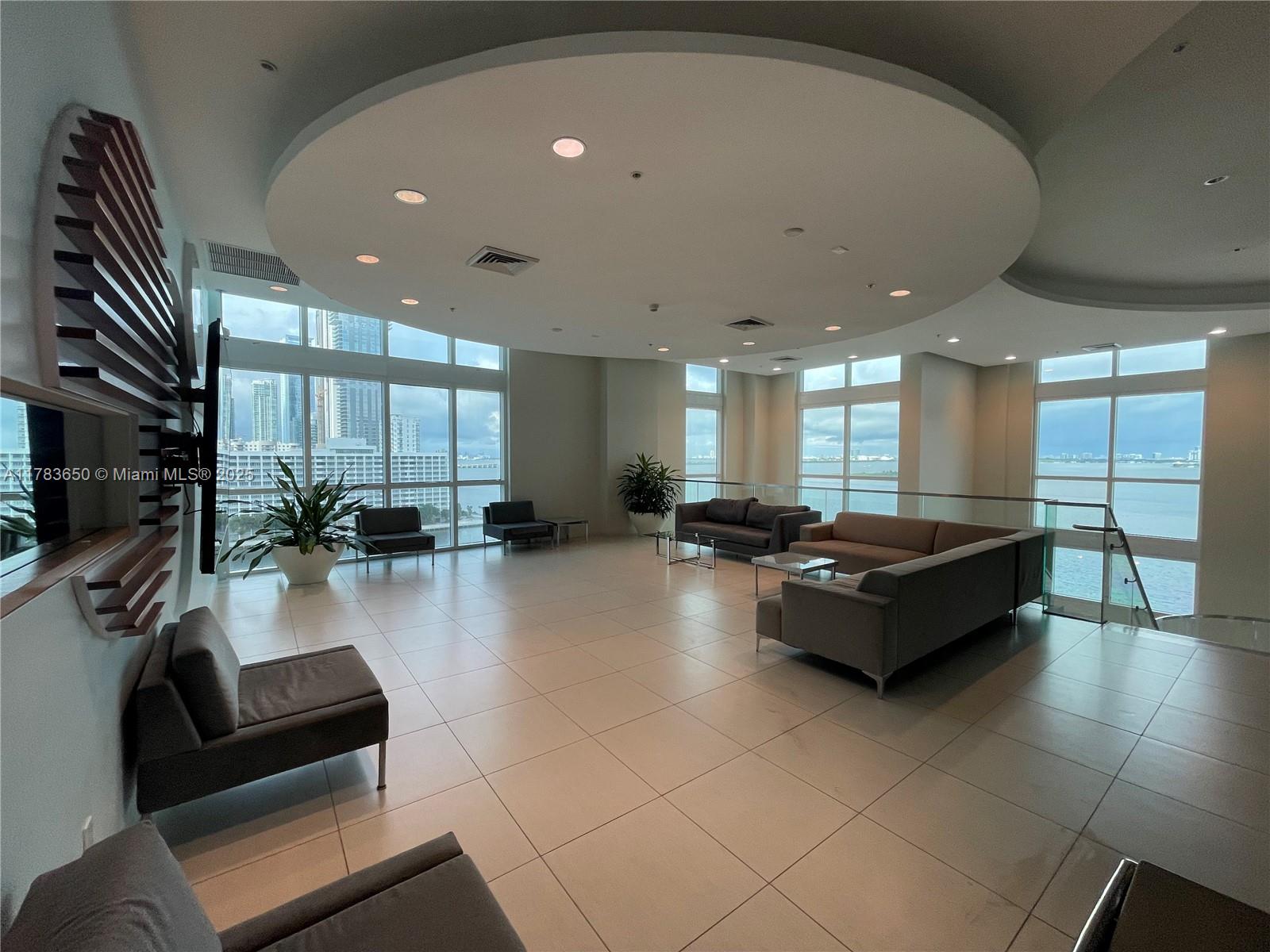 1900 N Bayshore Dr #2404, Miami FL 33132