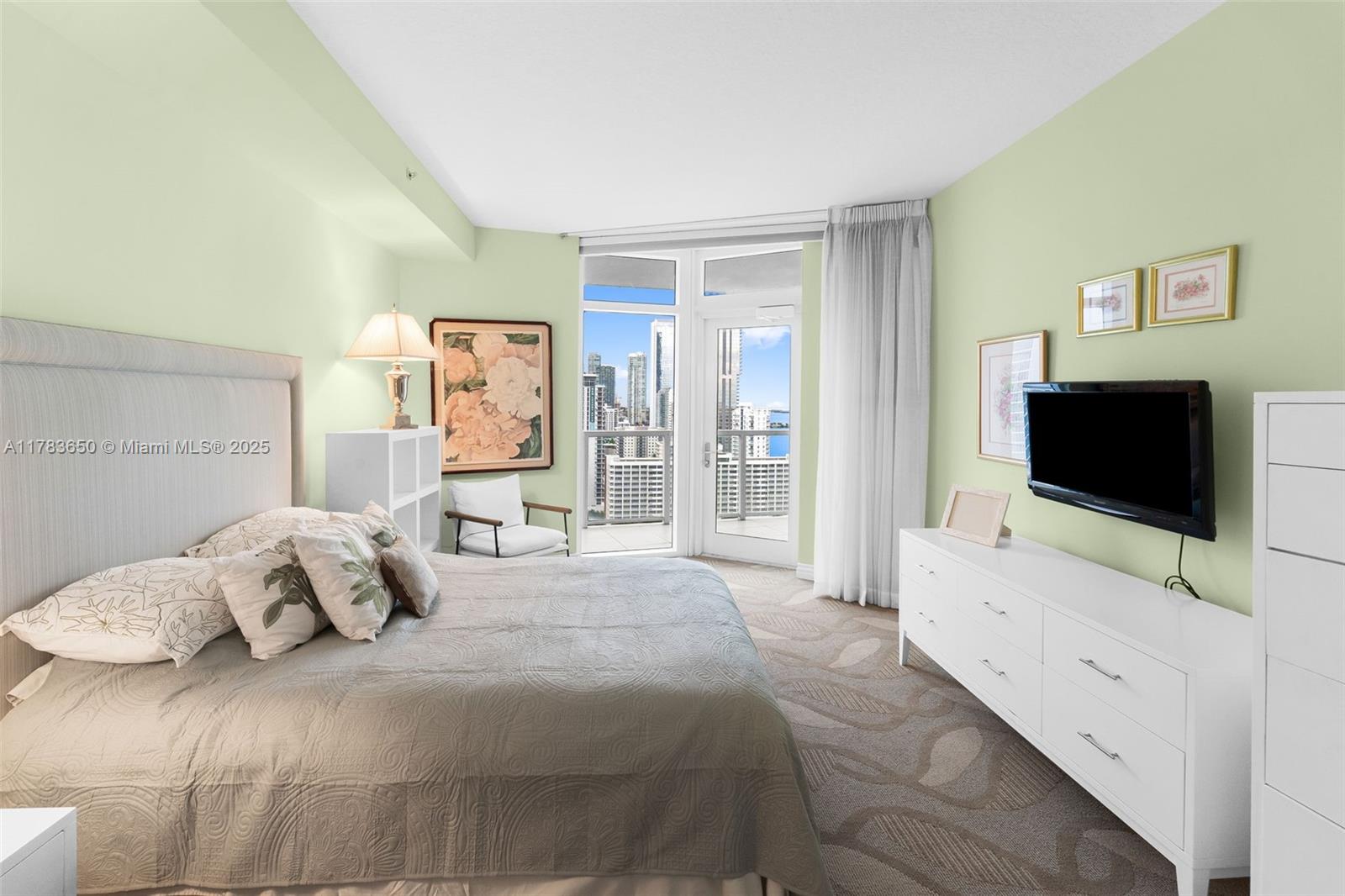 1900 N Bayshore Dr #2404, Miami FL 33132