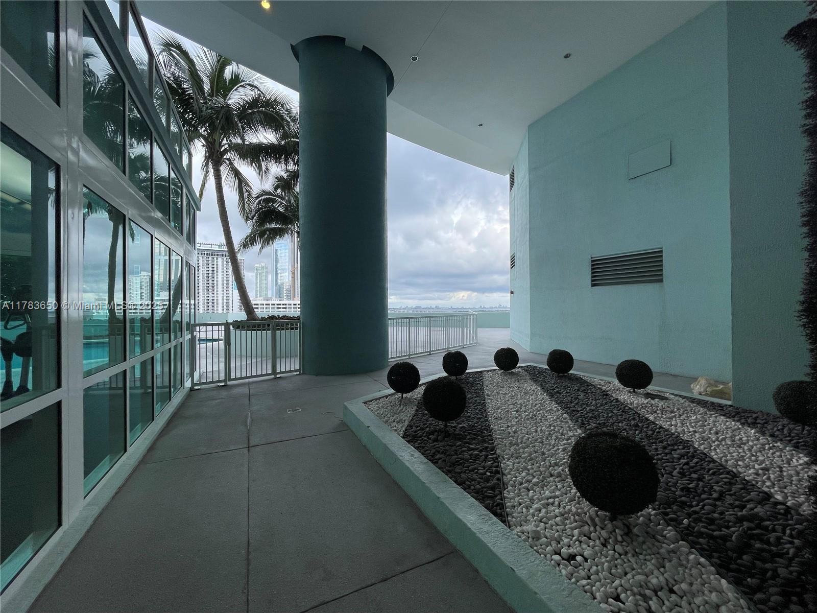 1900 N Bayshore Dr #2404, Miami FL 33132