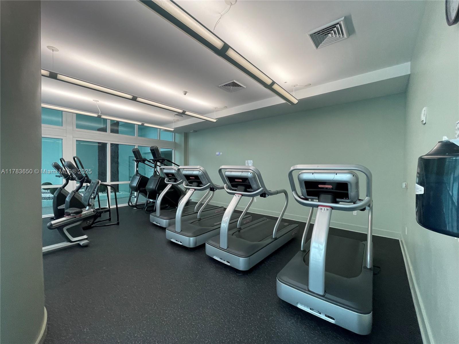1900 N Bayshore Dr #2404, Miami FL 33132