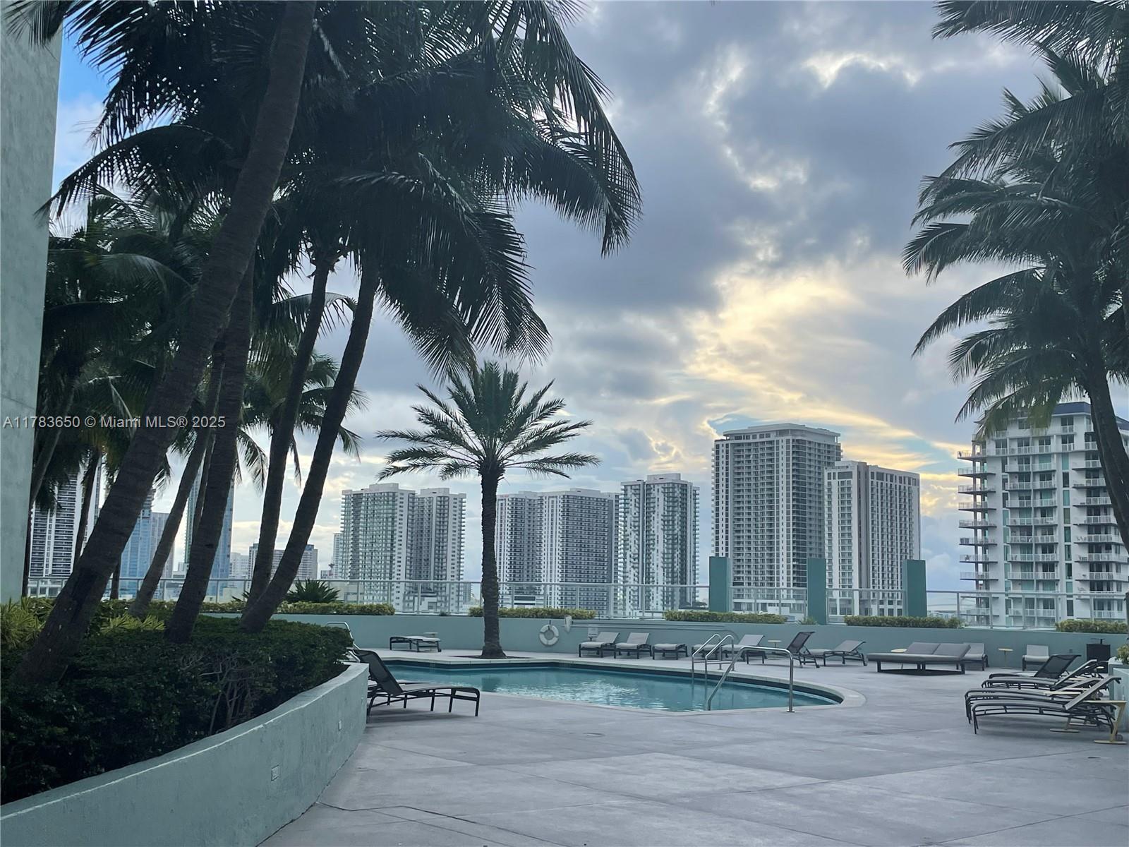 1900 N Bayshore Dr #2404, Miami FL 33132