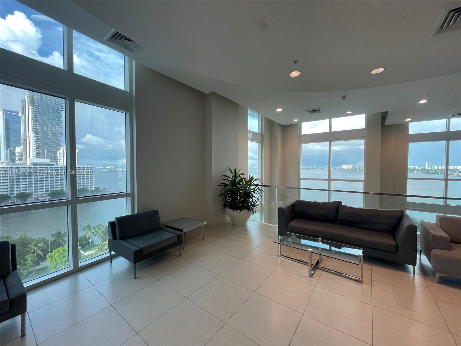 1900 N Bayshore Dr #2404, Miami FL 33132