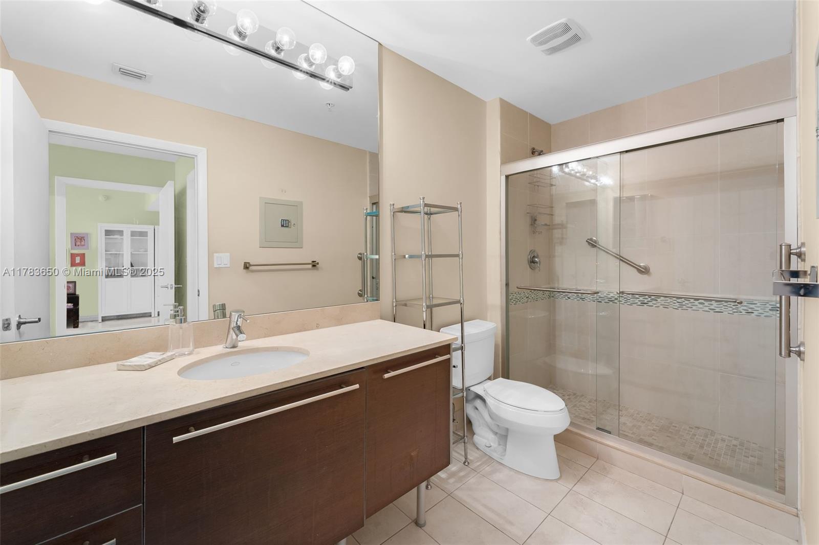 1900 N Bayshore Dr #2404, Miami FL 33132