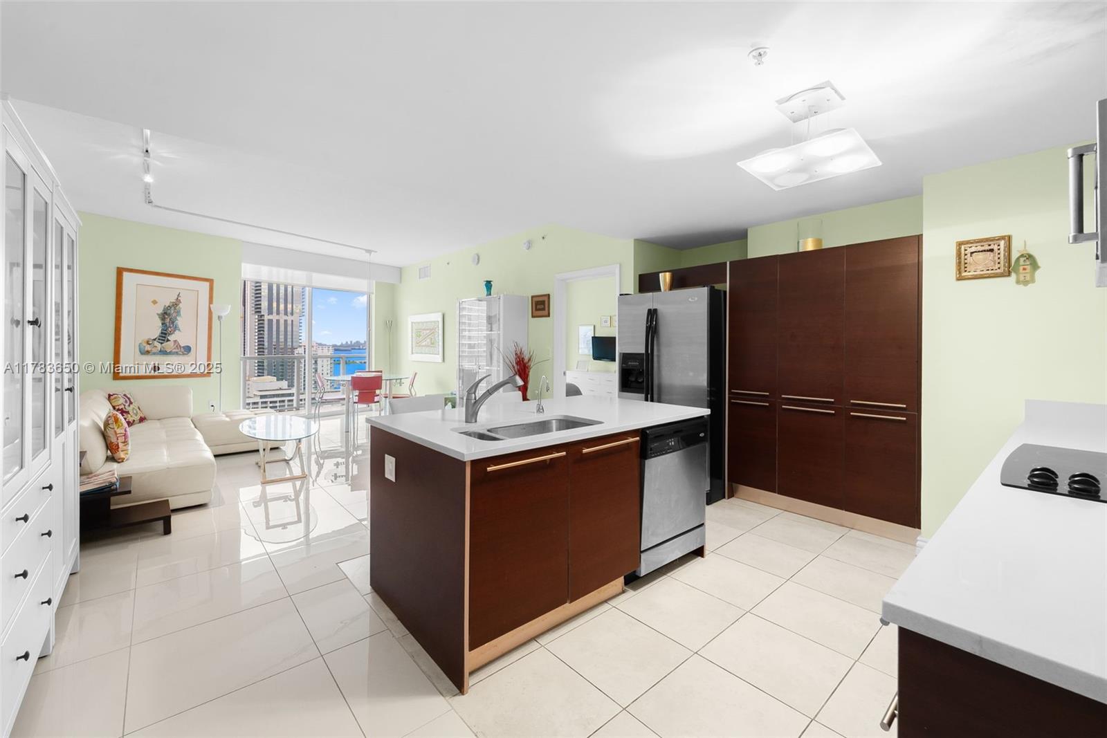 1900 N Bayshore Dr #2404, Miami FL 33132