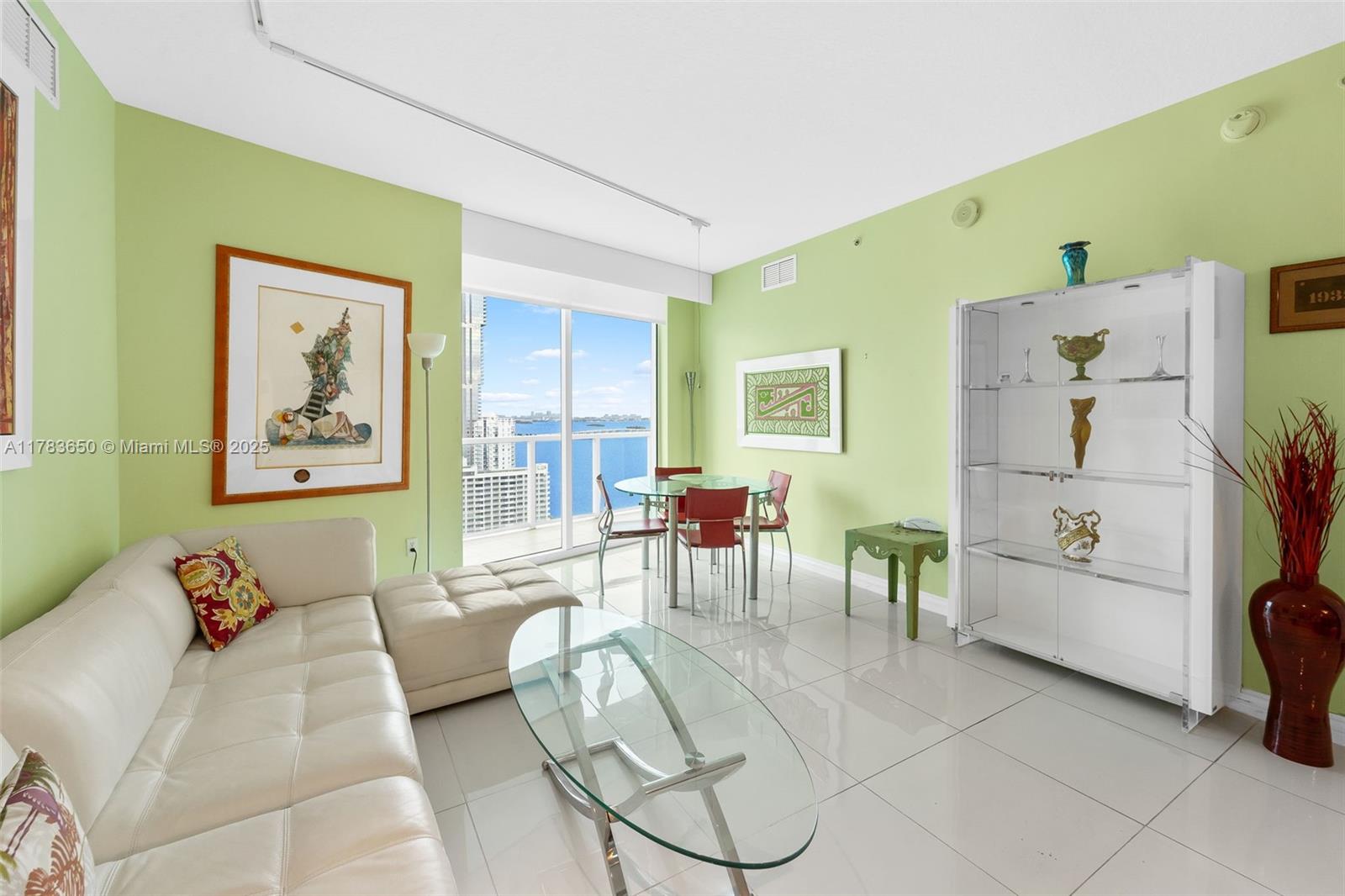 1900 N Bayshore Dr #2404, Miami FL 33132