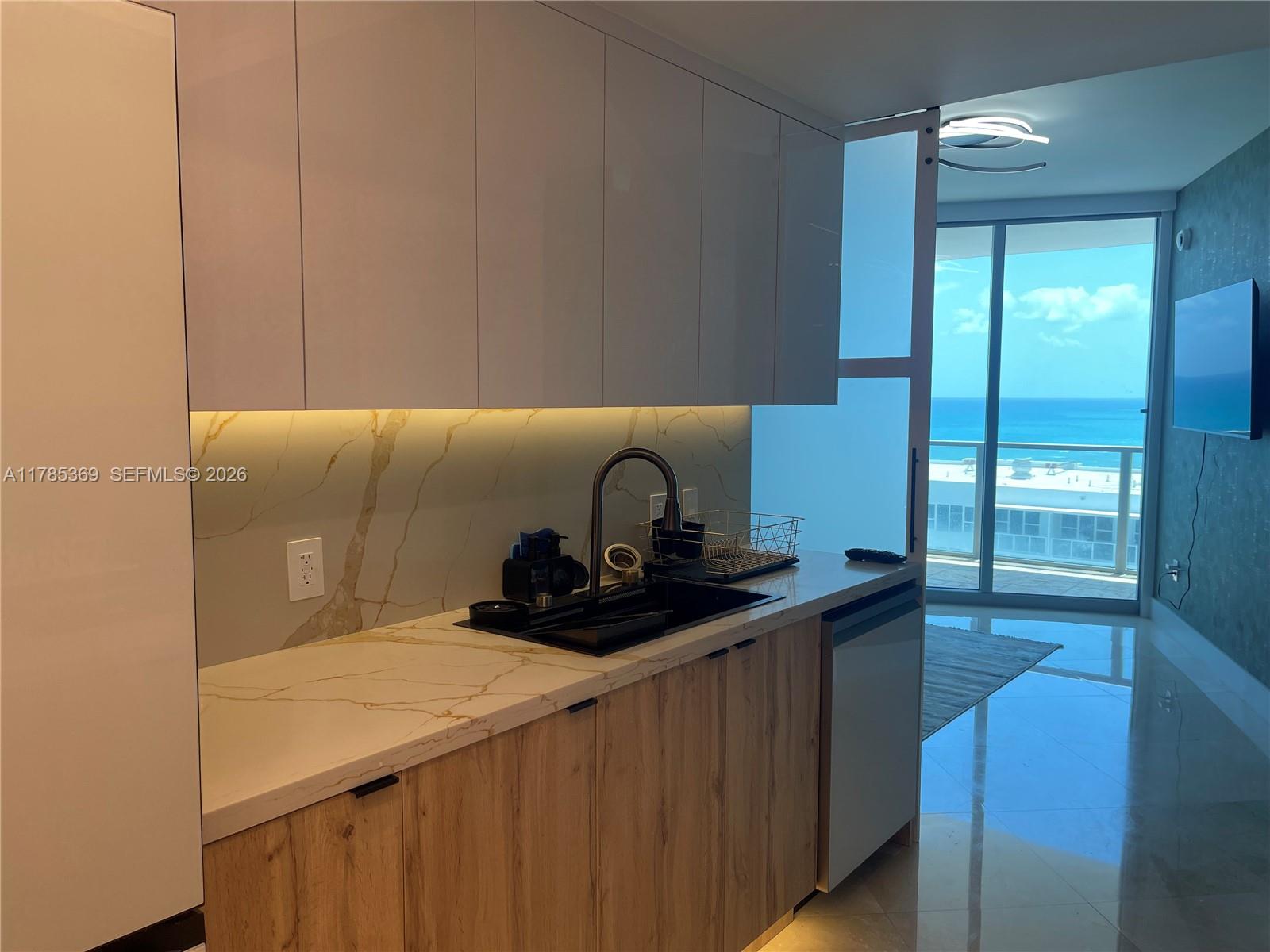 3101 S Ocean Dr #1707, Hollywood FL 33019