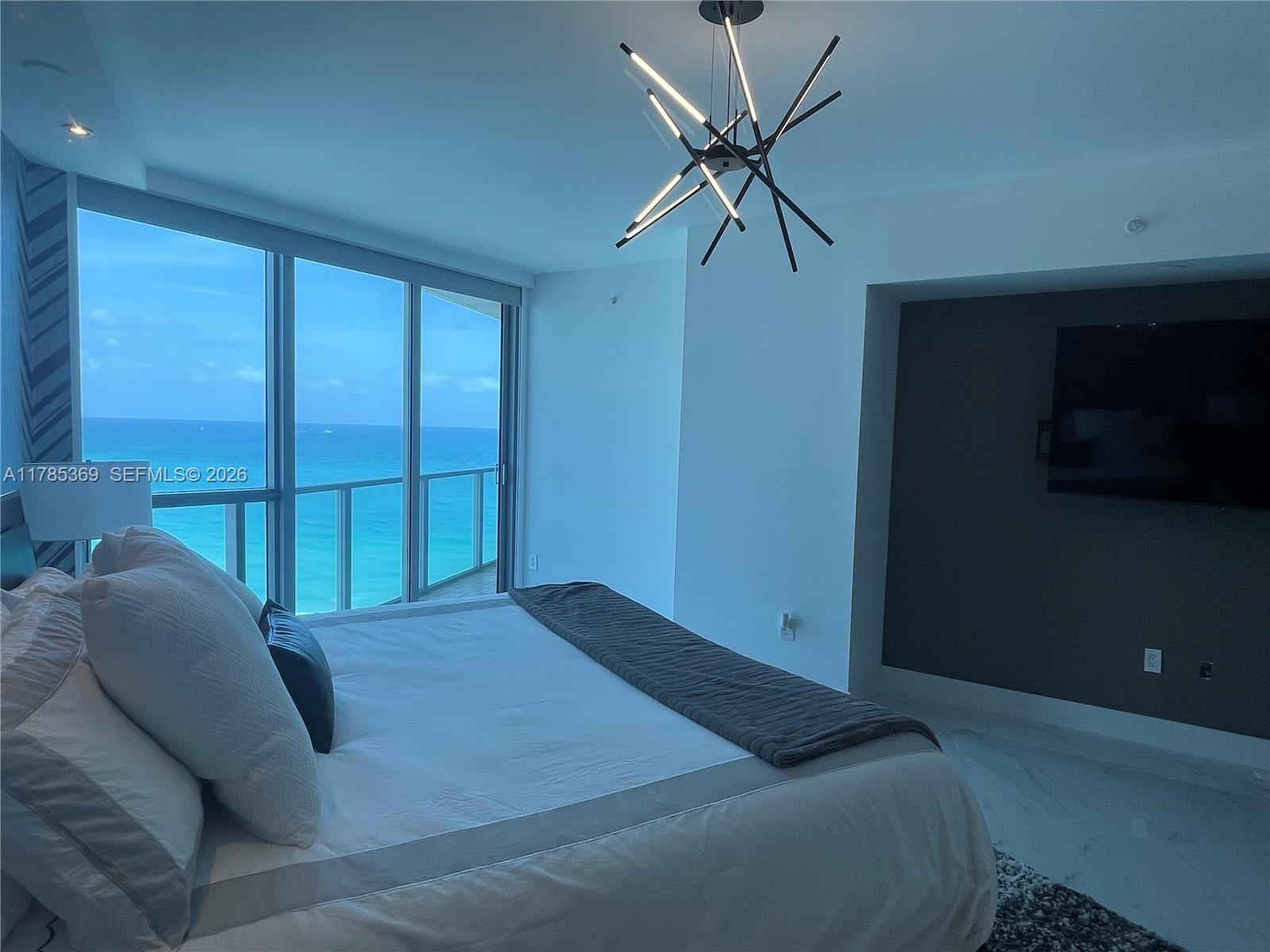 3101 S Ocean Dr #1707, Hollywood FL 33019