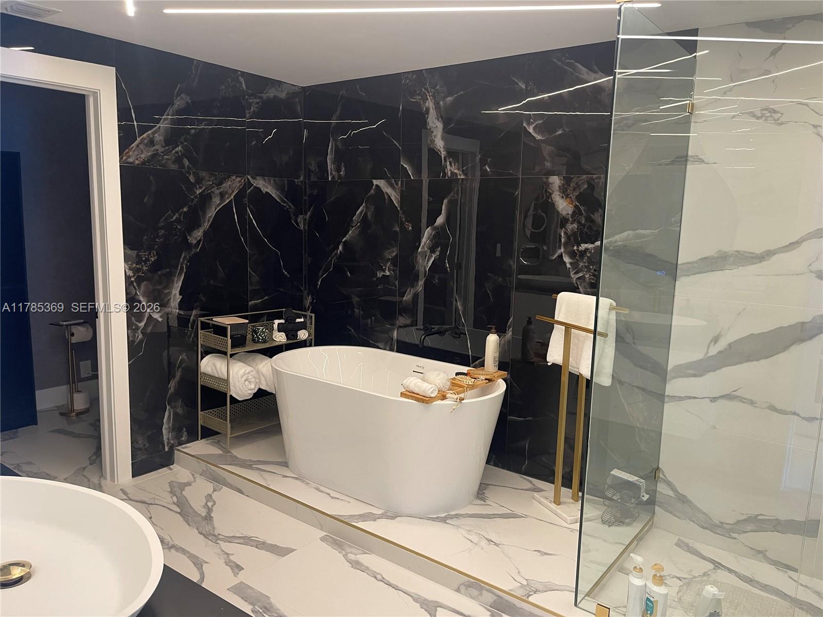 3101 S Ocean Dr #1707, Hollywood FL 33019