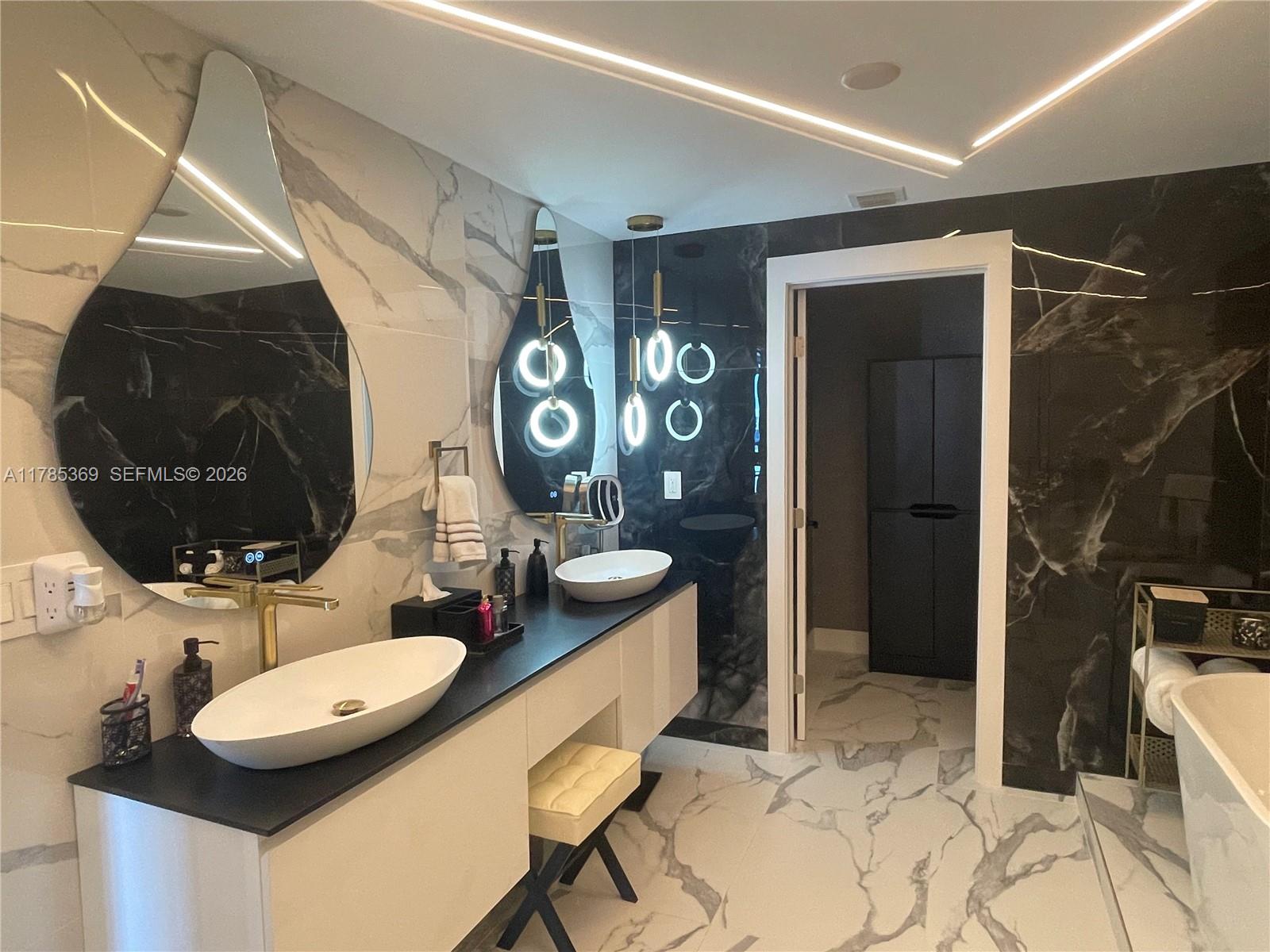 3101 S Ocean Dr #1707, Hollywood FL 33019