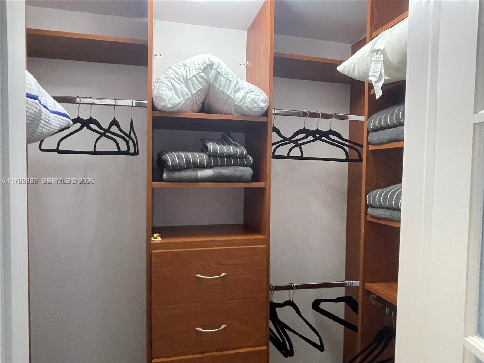 3101 S Ocean Dr #1707, Hollywood FL 33019