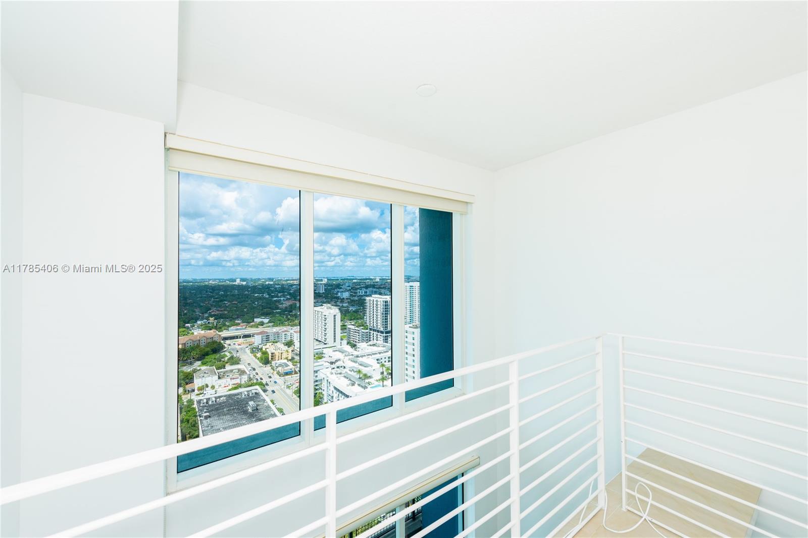 60 SW 13th St #2609, Miami FL 33130