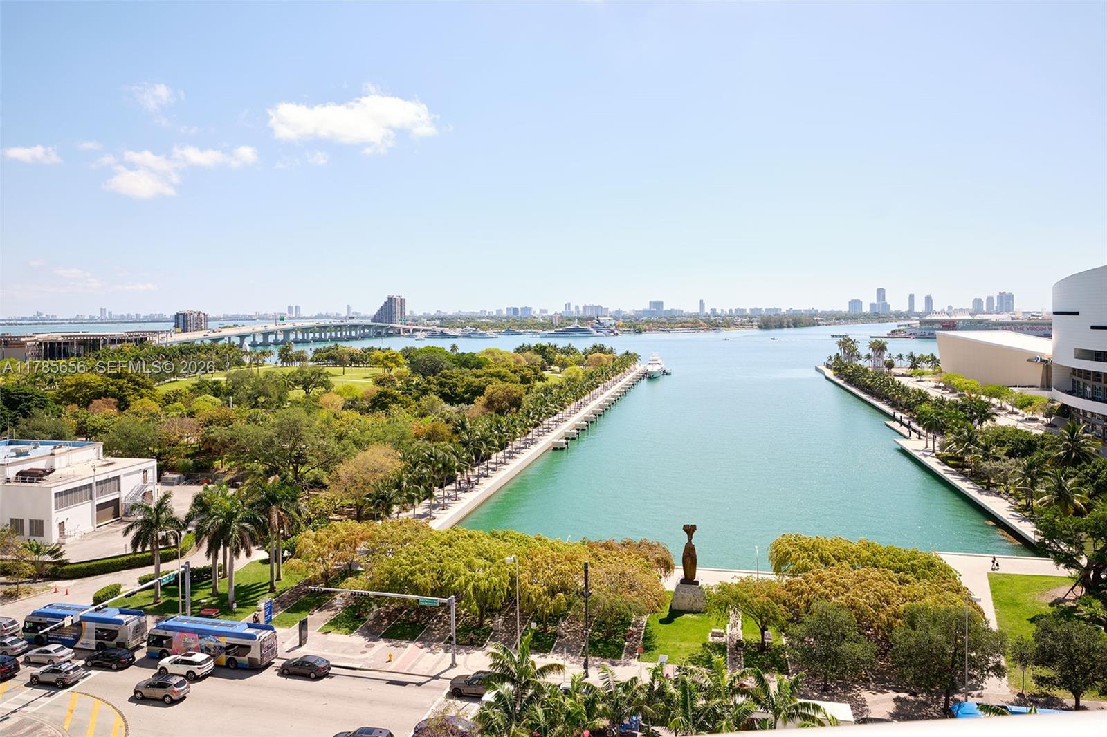888 Biscayne Blvd #1009, Miami FL 33132
