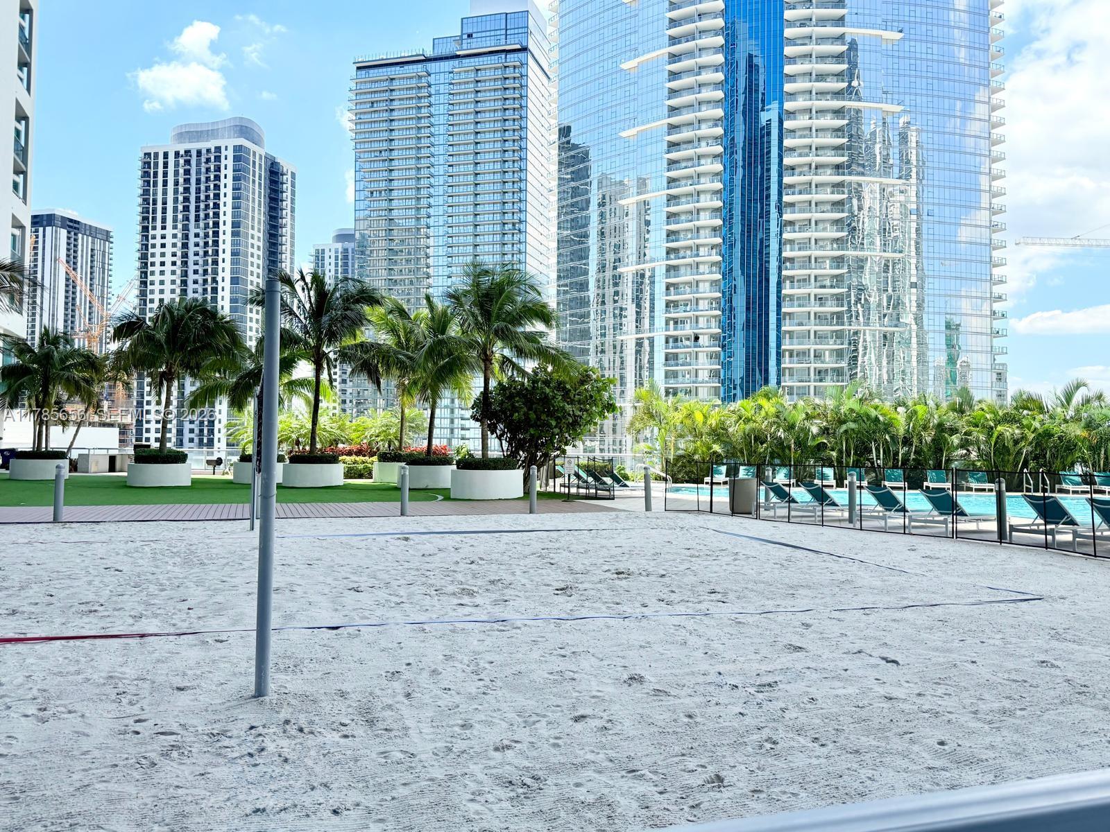 888 Biscayne Blvd #1009, Miami FL 33132
