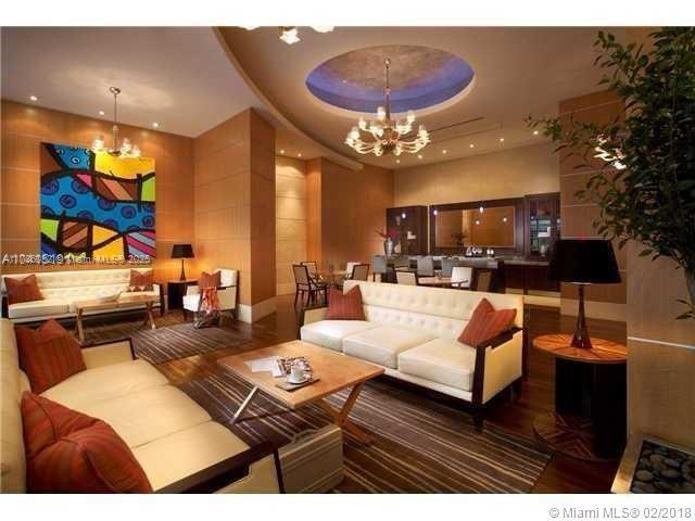 244 Biscayne Blvd #3004, Miami FL 33132