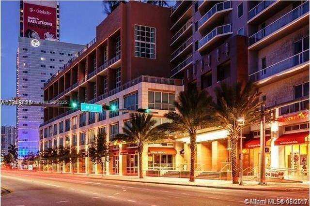 244 Biscayne Blvd #3004, Miami FL 33132