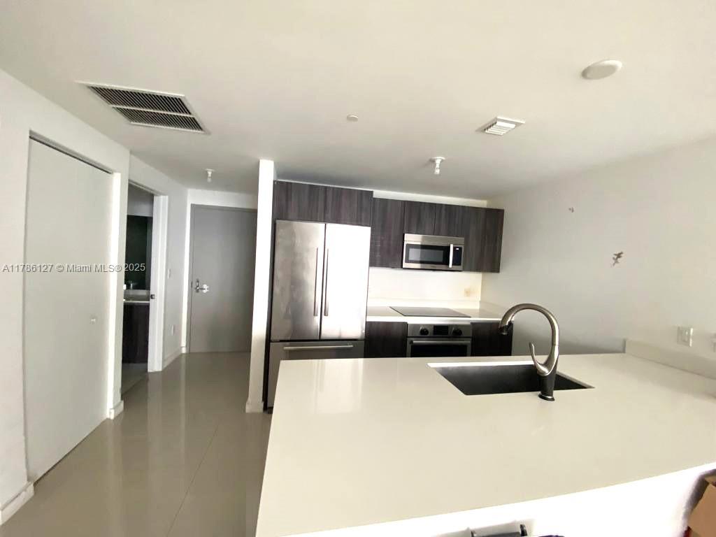 488 NE 18th St #4905, Miami FL 33132