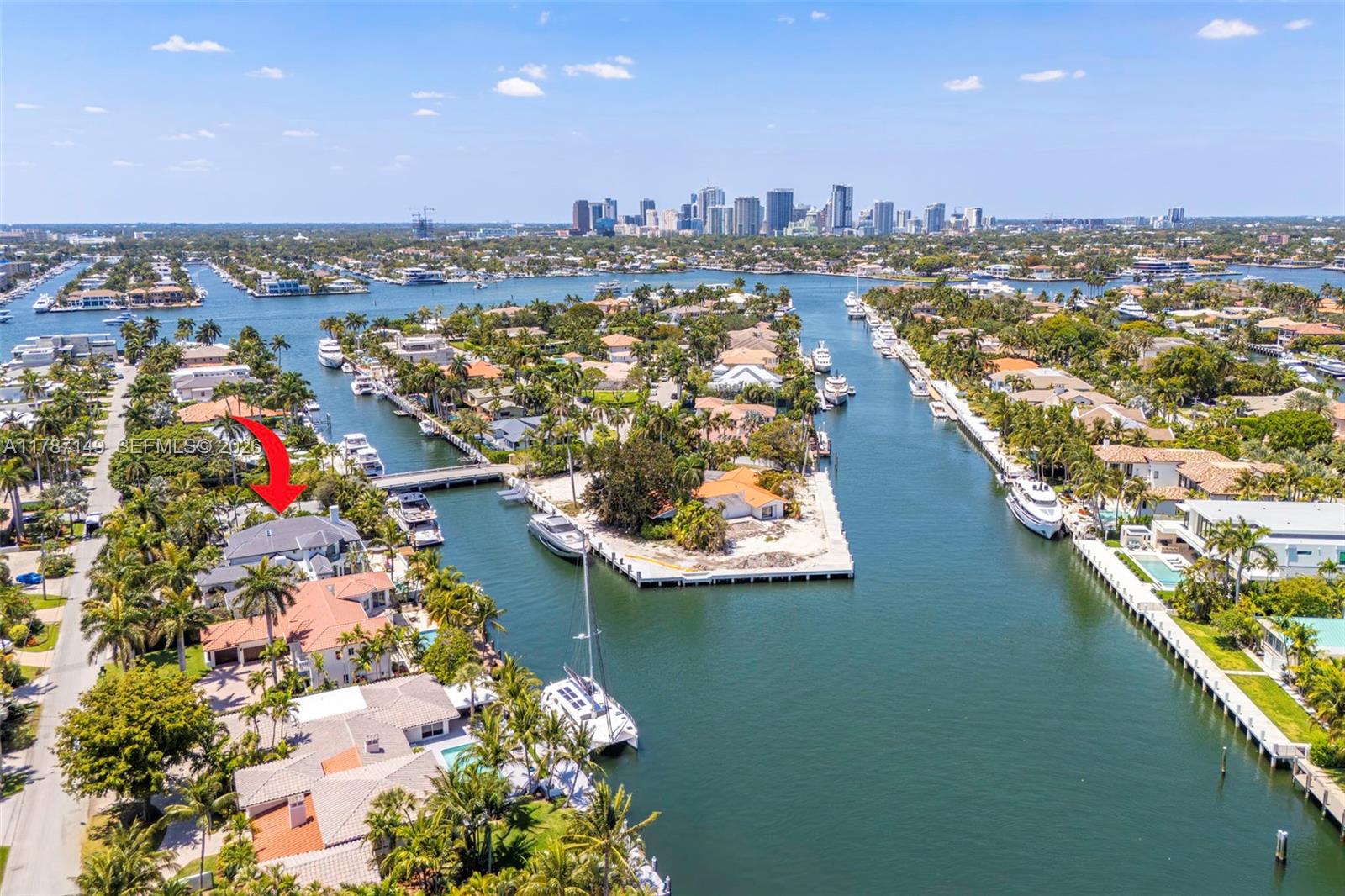2561 Lucille Dr, Fort Lauderdale FL 33316