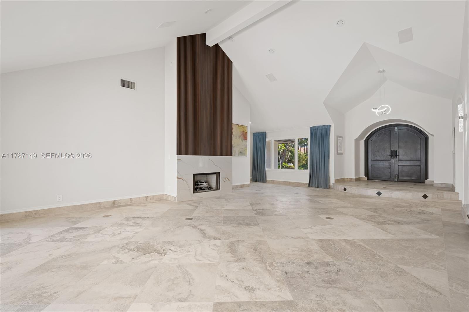 2561 Lucille Dr, Fort Lauderdale FL 33316