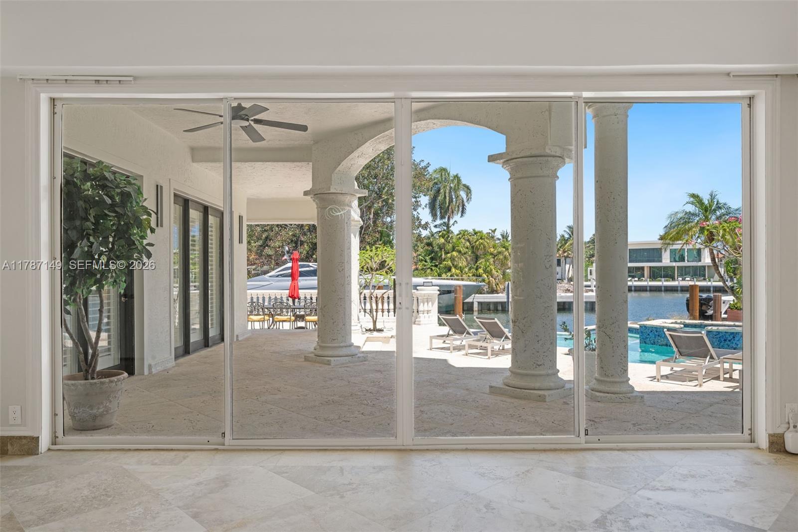 2561 Lucille Dr, Fort Lauderdale FL 33316