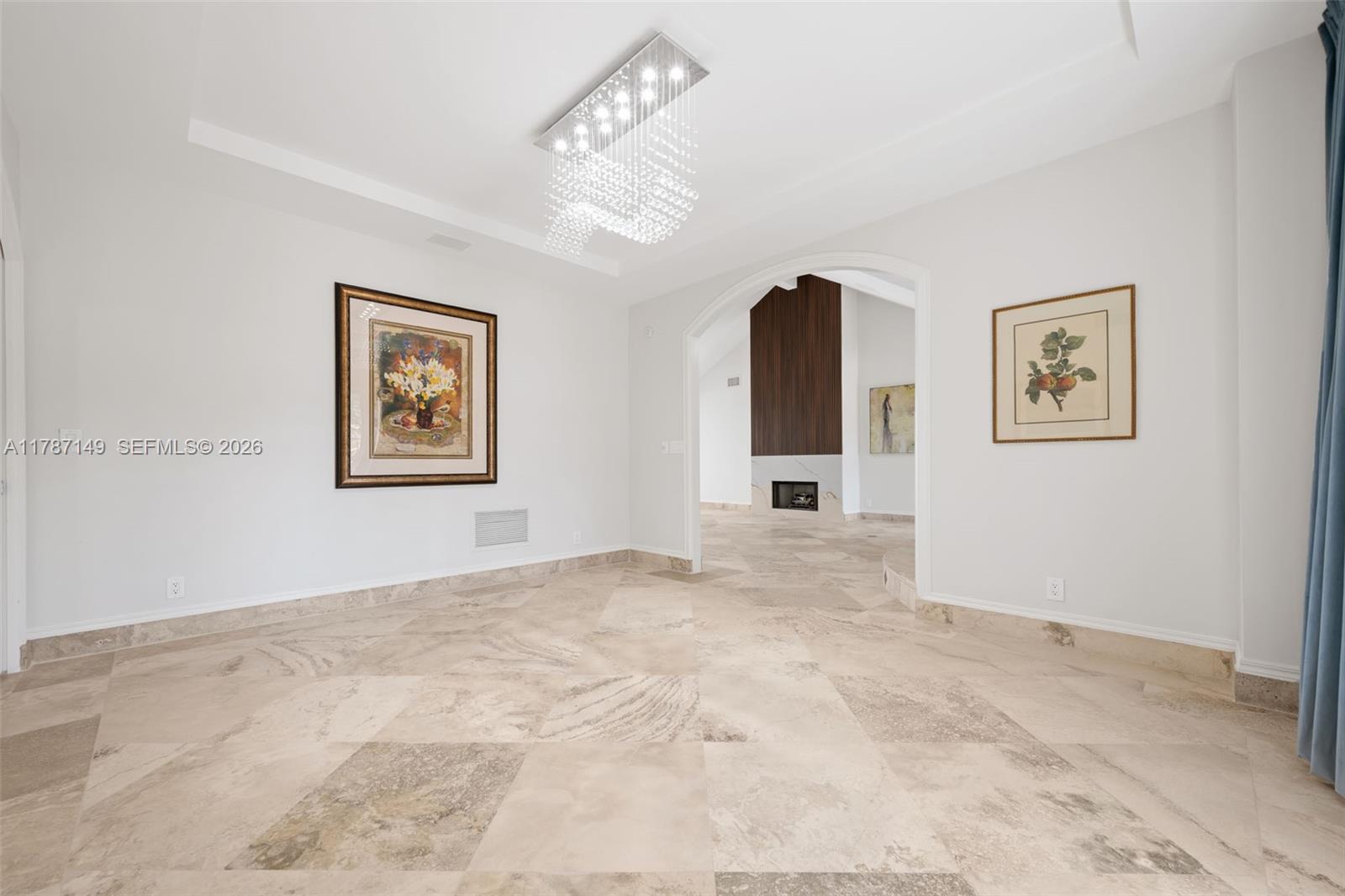 2561 Lucille Dr, Fort Lauderdale FL 33316
