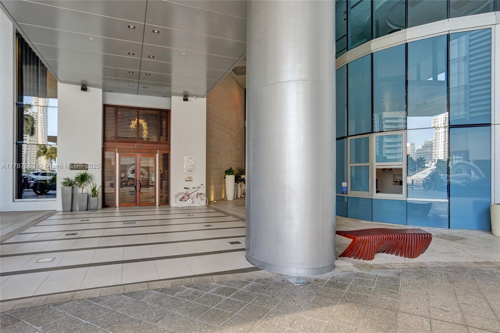 200 Biscayne Boulevard Way #3211, Miami FL 33131