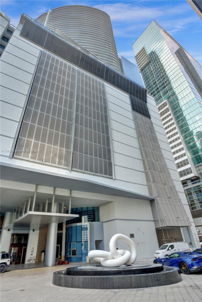 200 Biscayne Boulevard Way #3211, Miami FL 33131