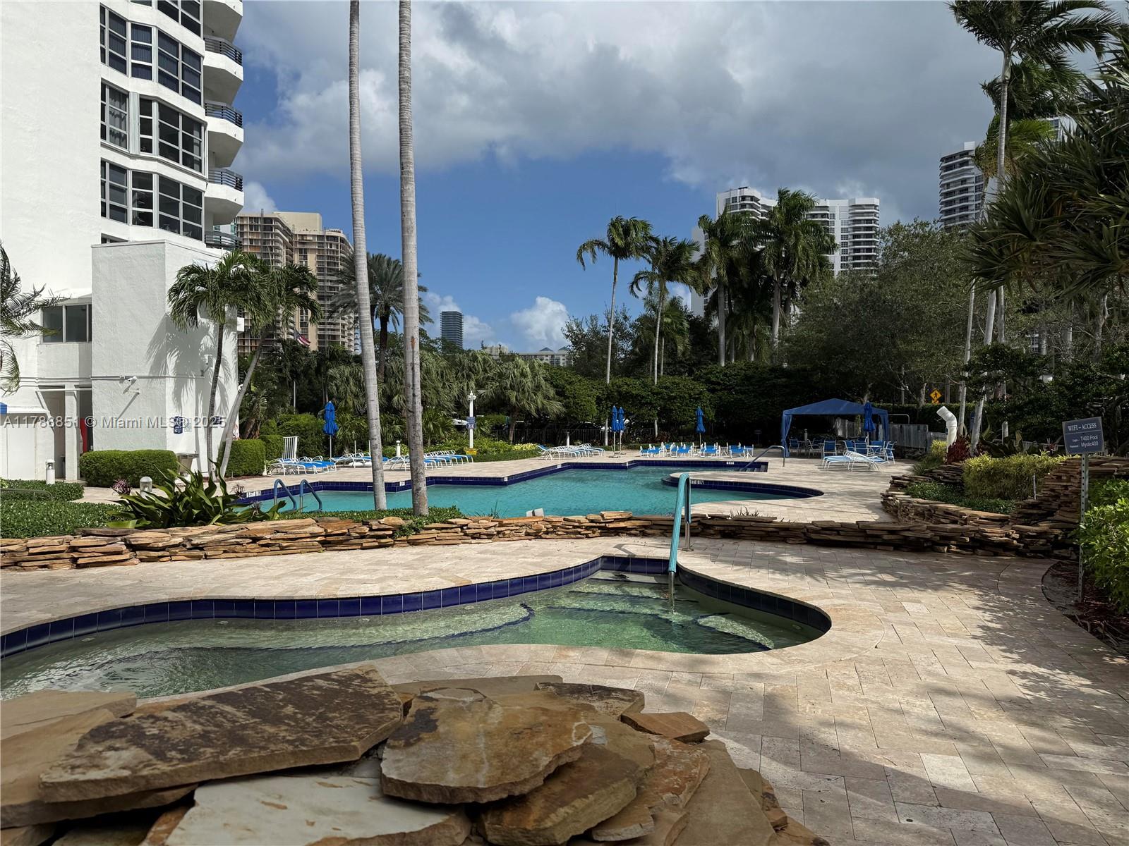 3500 Mystic Pointe Dr #3003, Aventura FL 33180