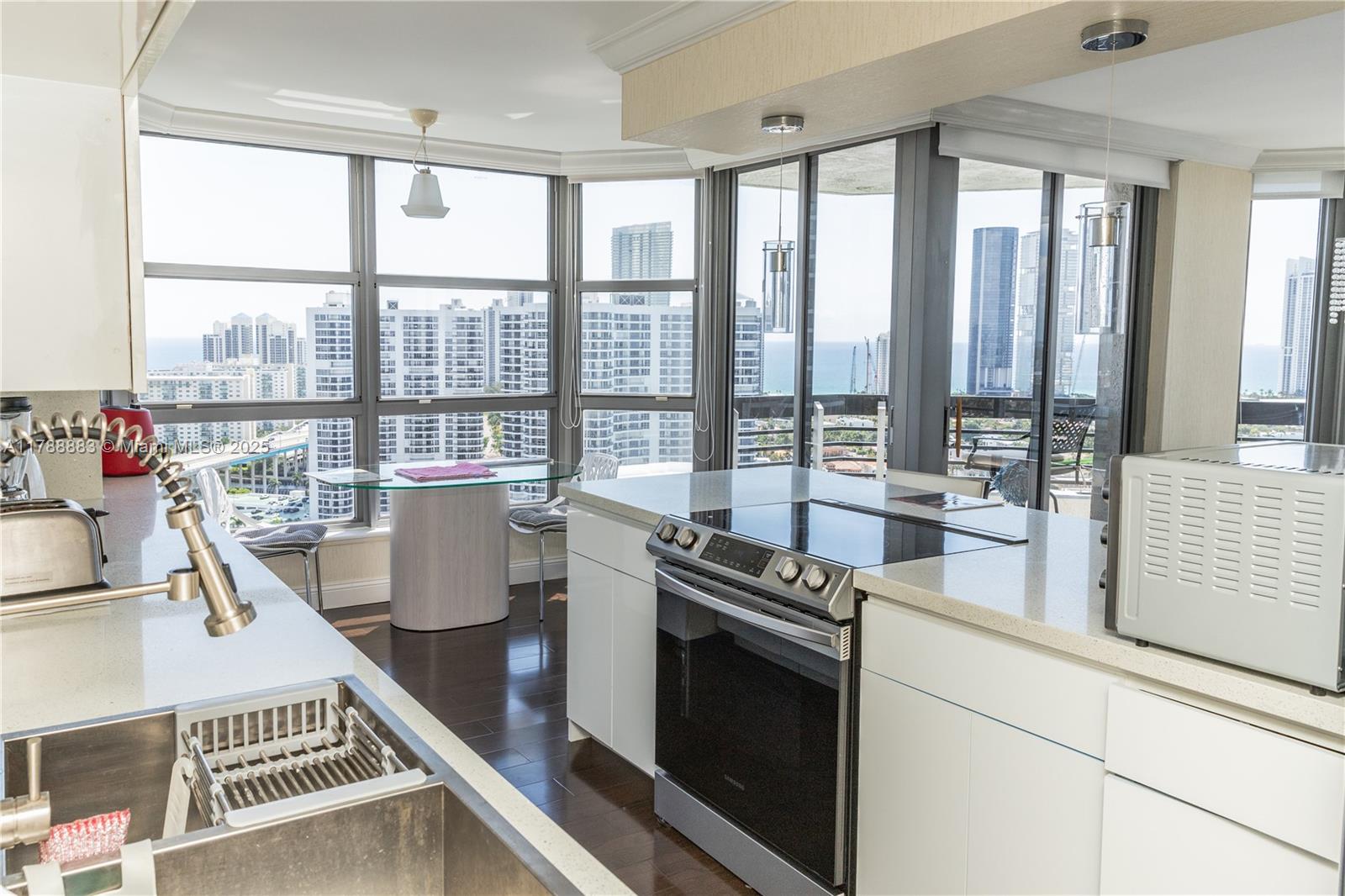 3530 Mystic Pointe Dr #2910, Aventura FL 33180