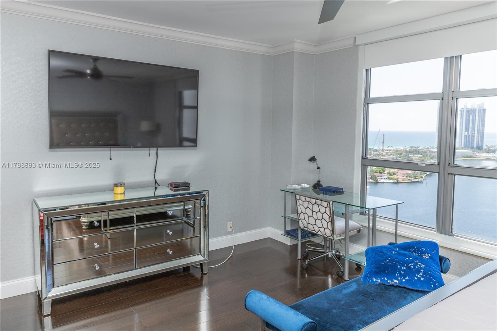 3530 Mystic Pointe Dr #2910, Aventura FL 33180