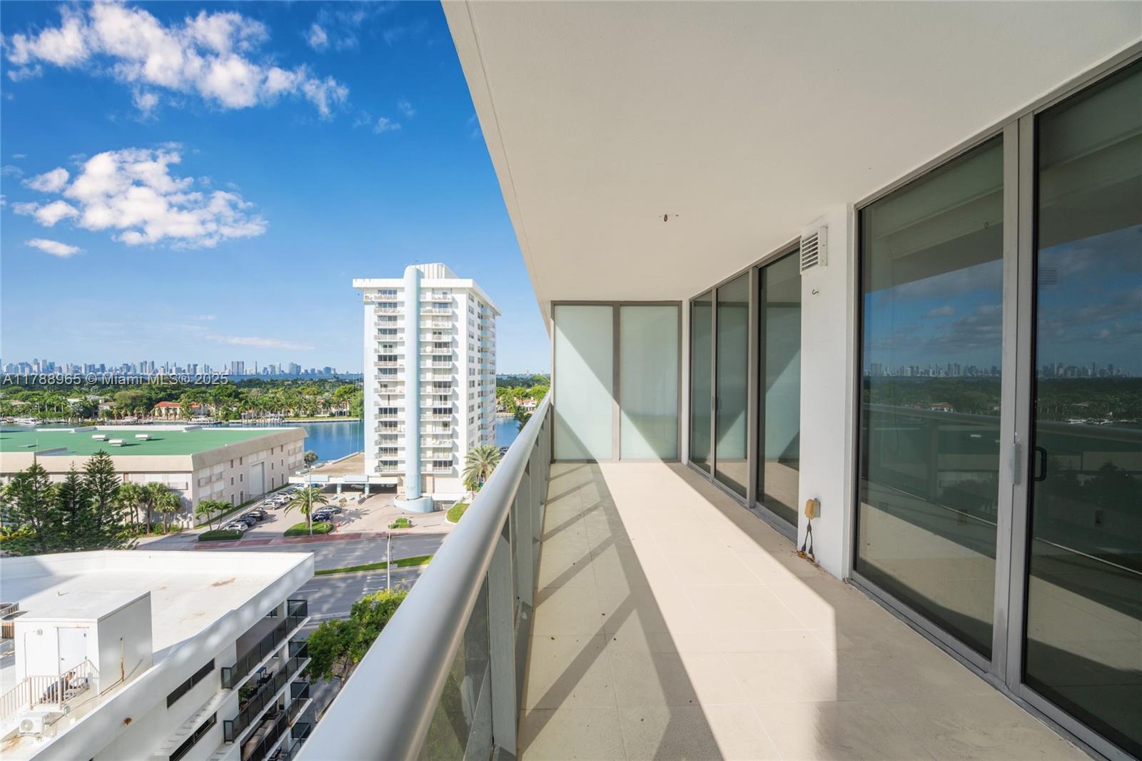 5875 Collins Ave #1006, Miami Beach FL 33140