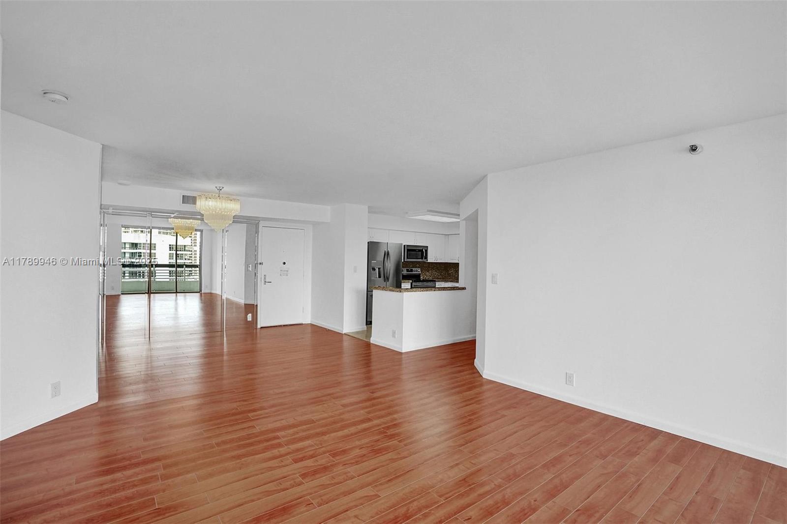 Aventura FL 33180 - A11789946