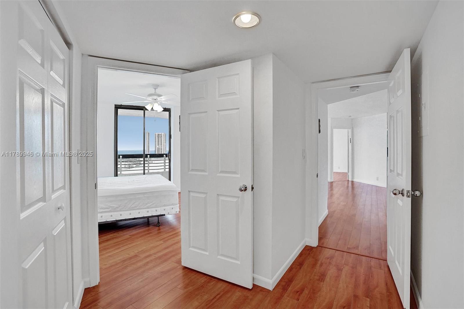 Aventura FL 33180 - A11789946