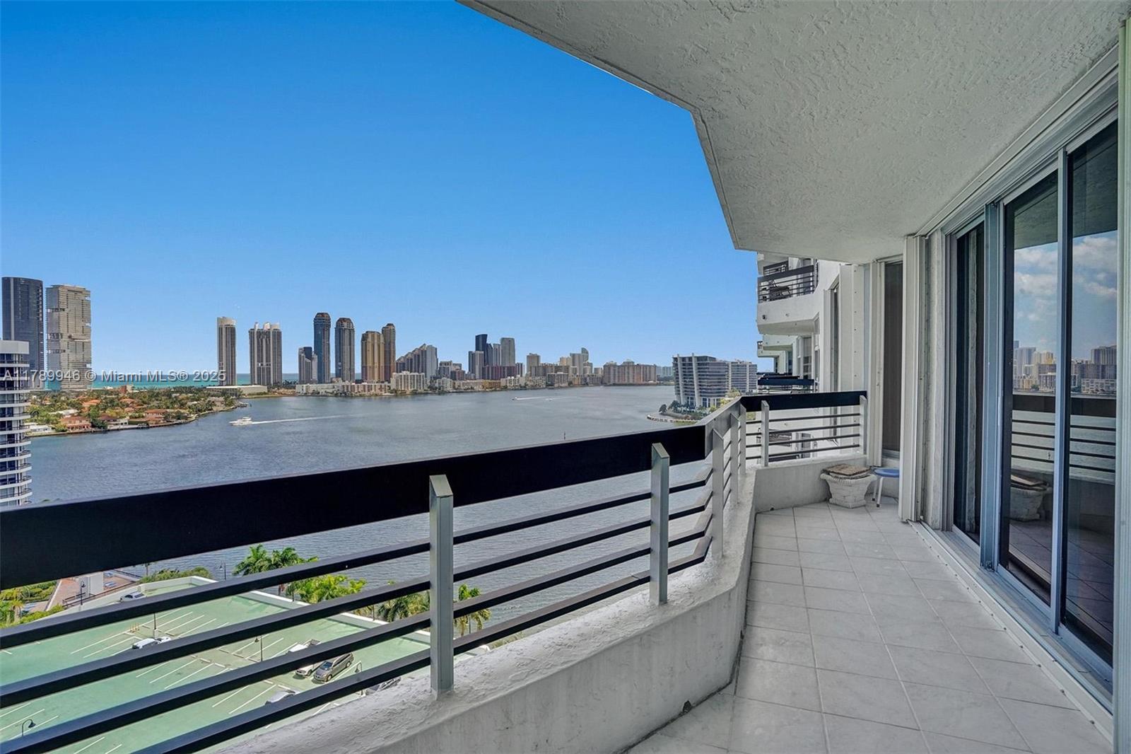 Aventura FL 33180 - A11789946