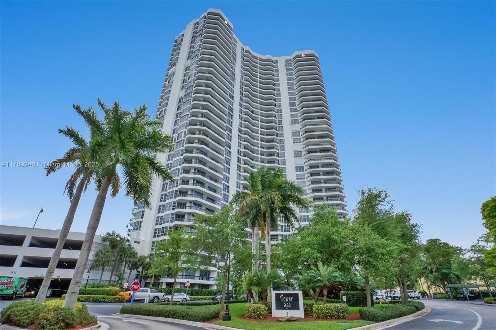 Aventura FL 33180 - A11789946