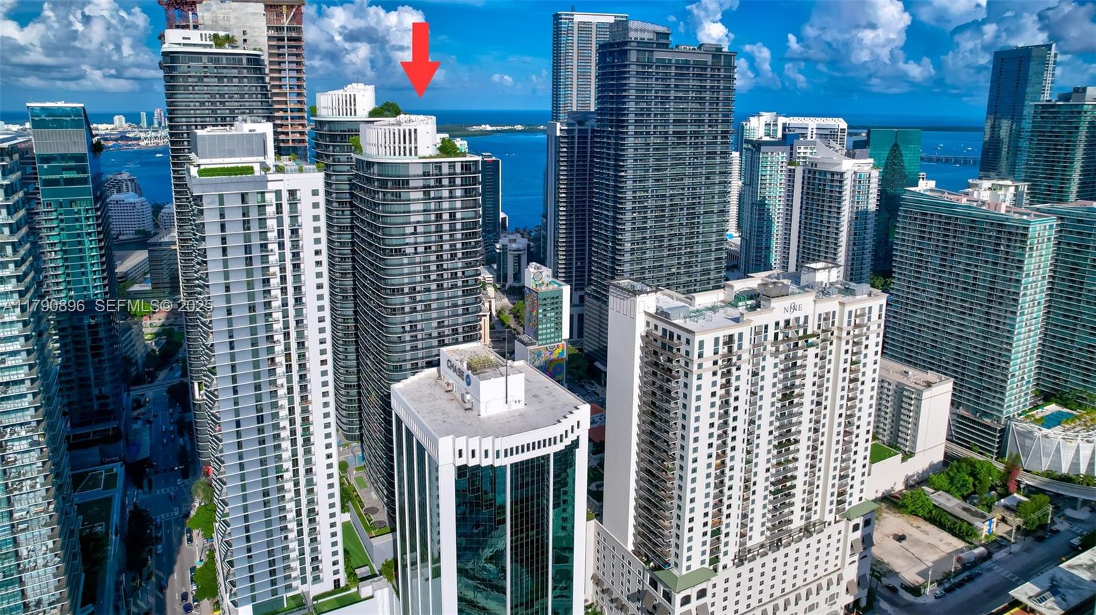 55 SW 9th St #PH4501, Miami FL 33130