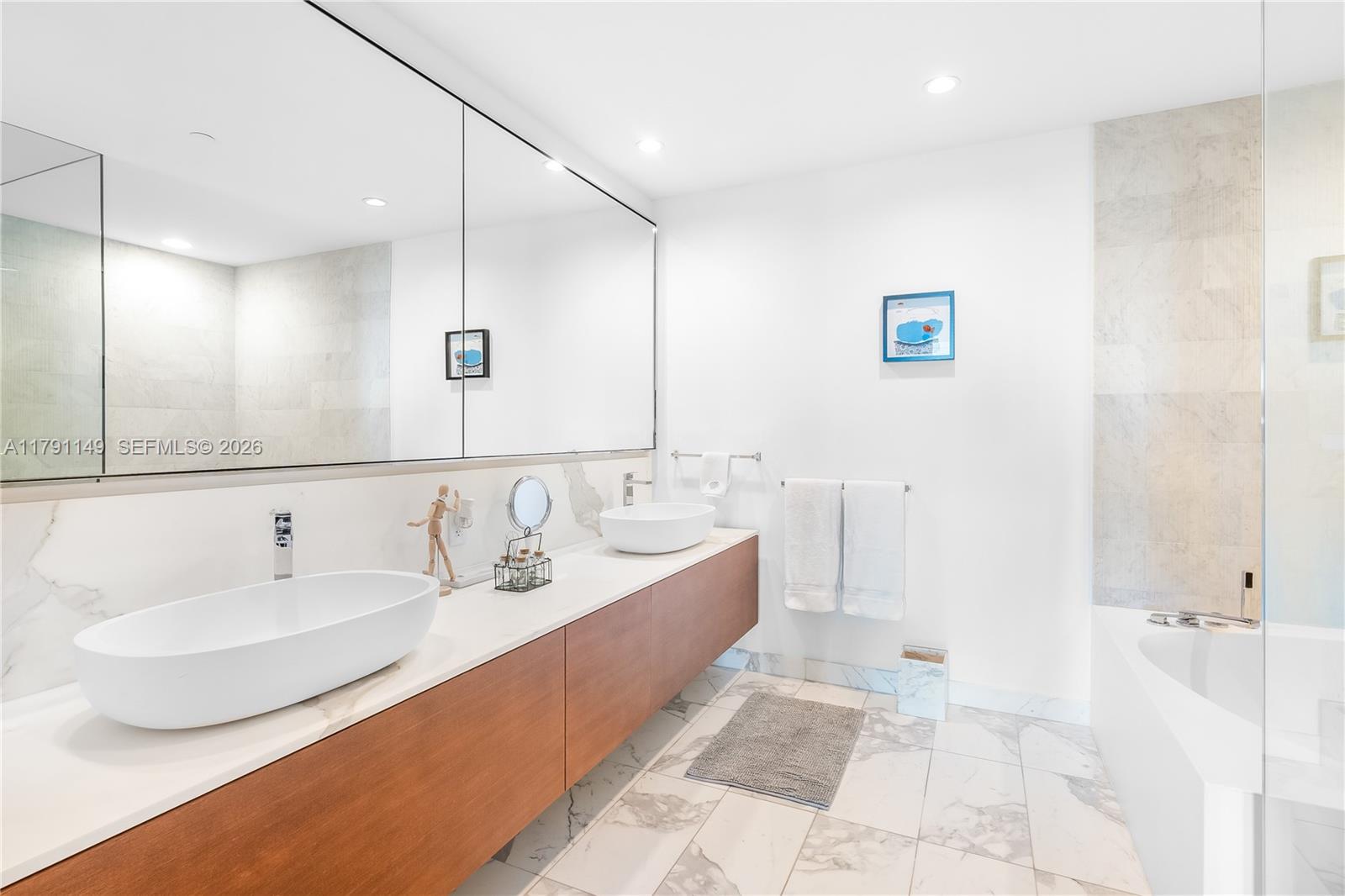 10201 Collins Ave #605, Bal Harbour FL 33154
