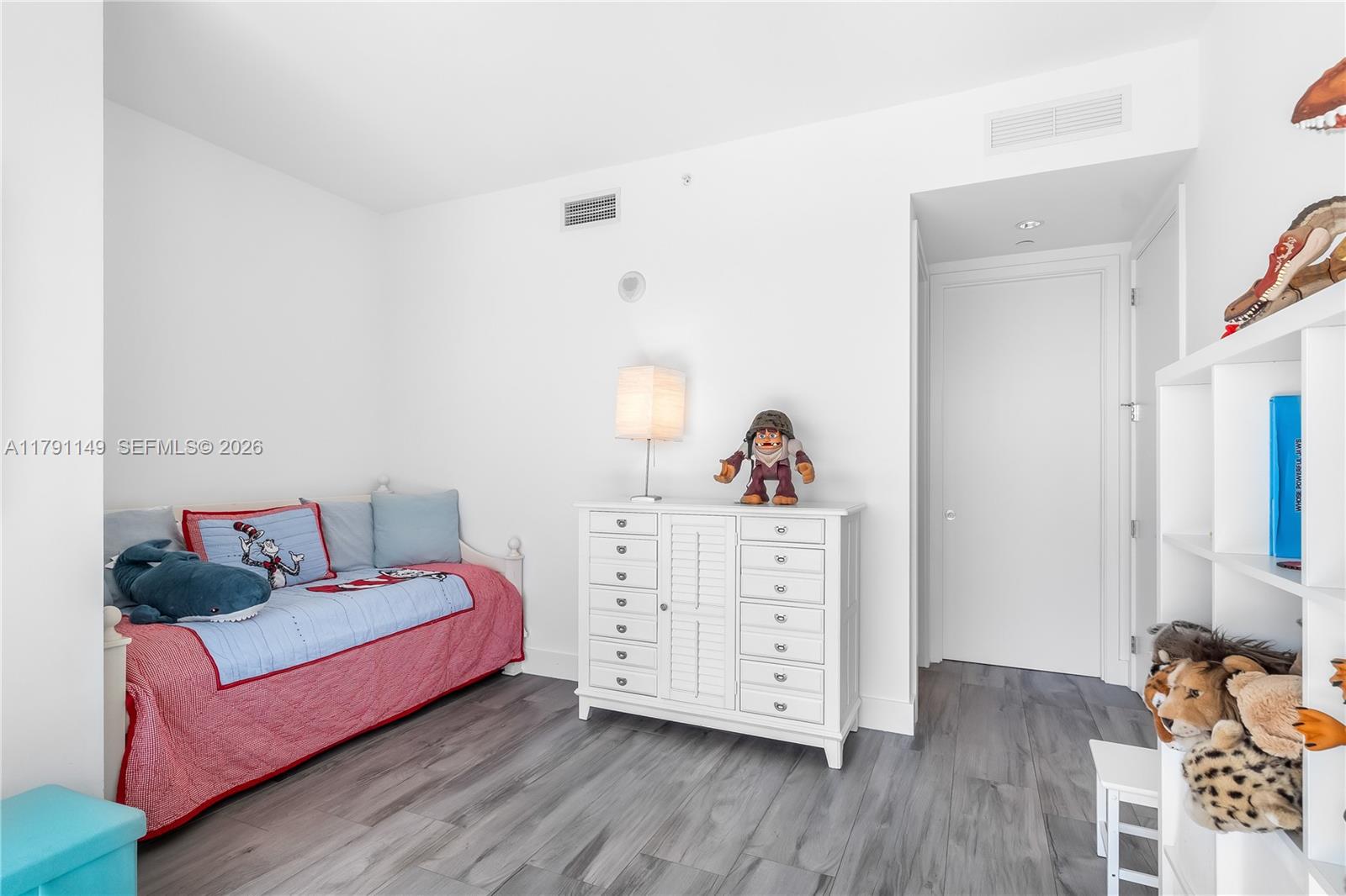 10201 Collins Ave #605, Bal Harbour FL 33154