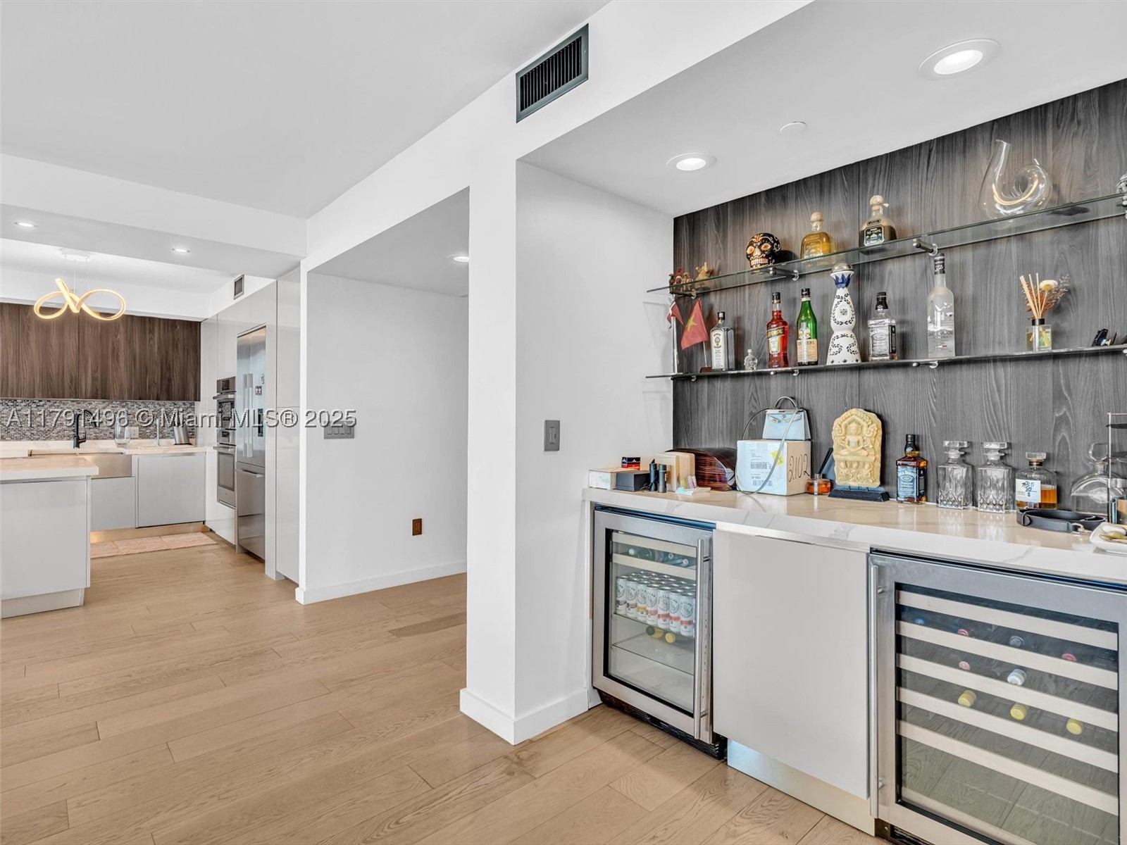 3201 NE 183rd St #2102, Aventura FL 33160