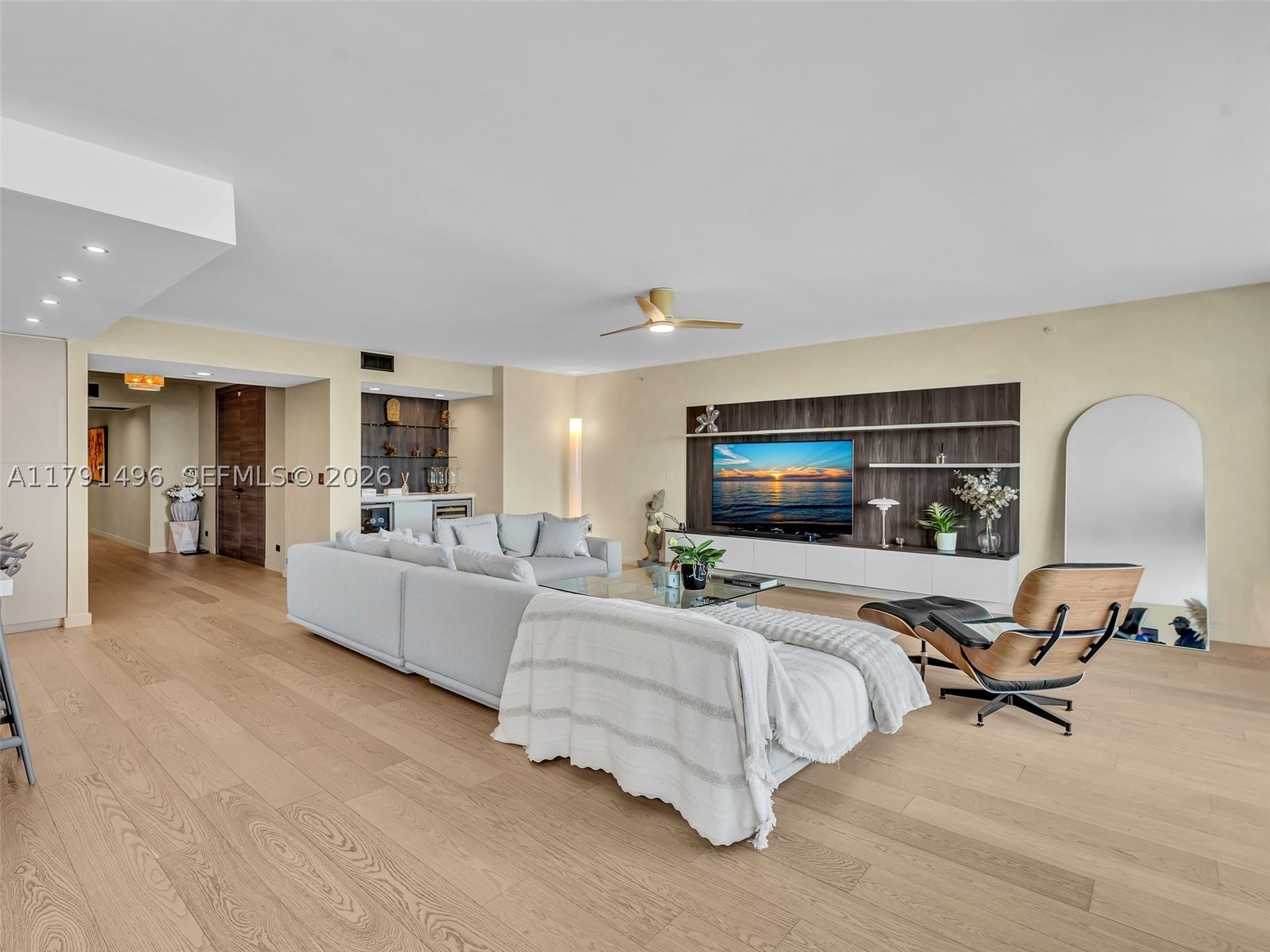 3201 NE 183rd St #2102, Aventura FL 33160