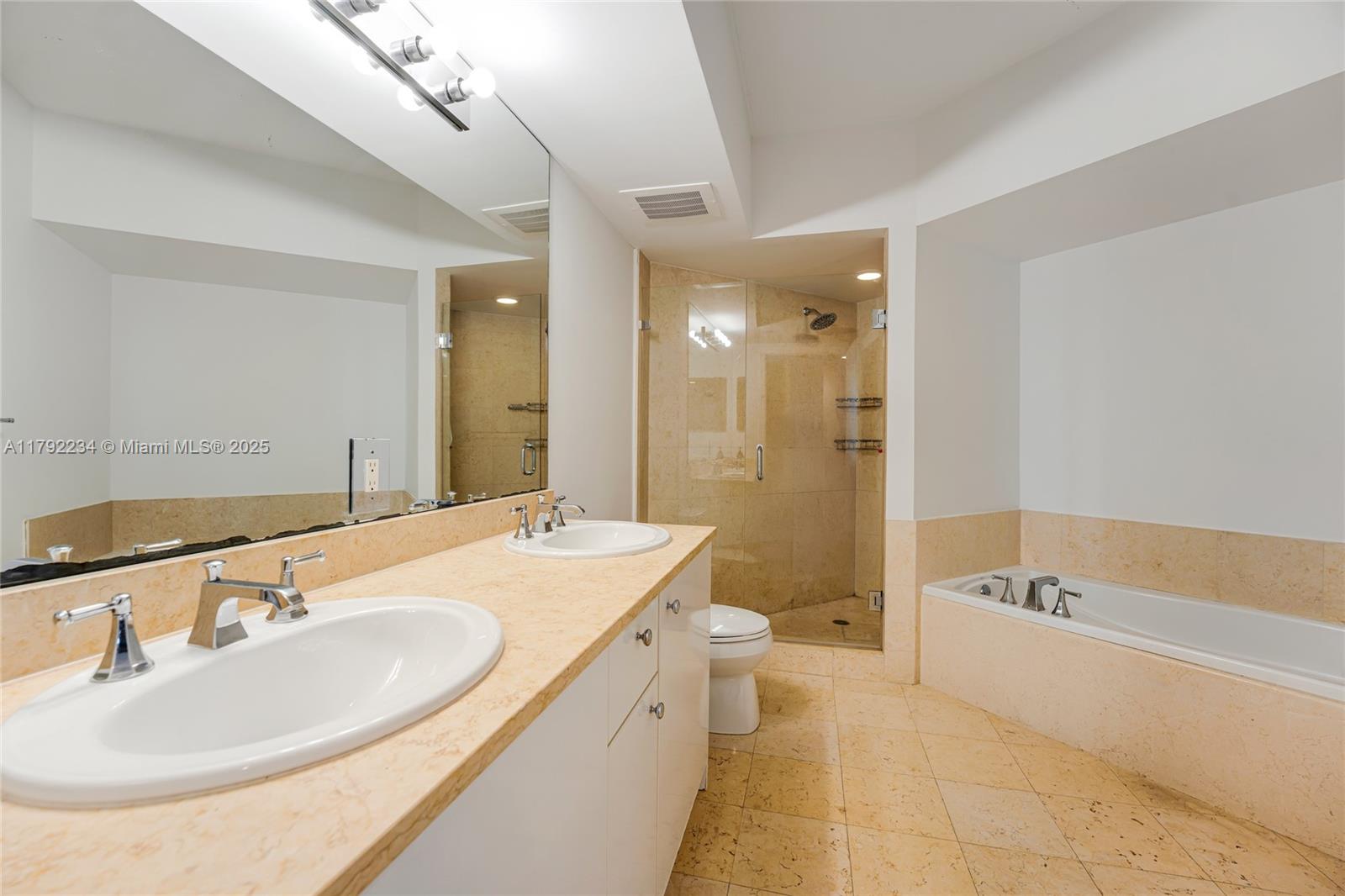19900 E Country Club Dr #612, Aventura FL 33180