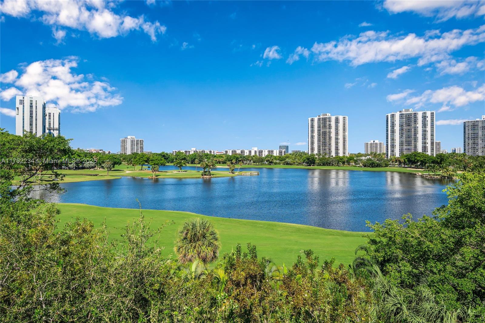 19900 E Country Club Dr #612, Aventura FL 33180